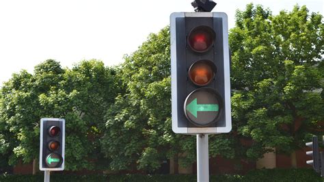 The Hidden Genius and Influence of the Traffic Light | WIRED