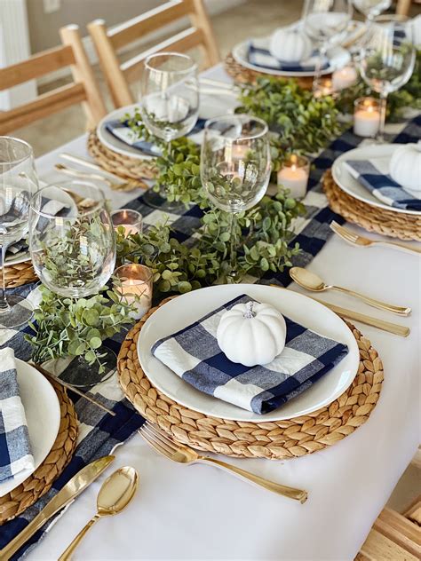 11 Best Thanksgiving Table Decor Ideas