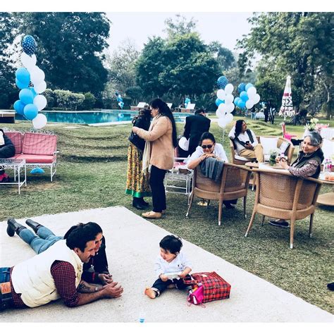 Shah Rukh Khan to Priyanka Chopra, 11 celebs who have lavish swimming ...