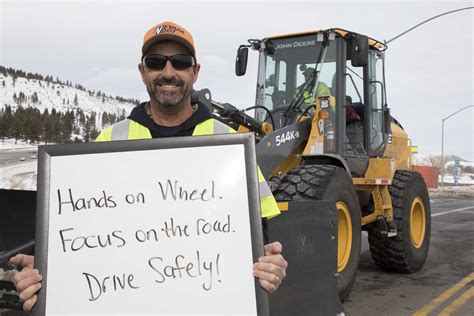 Nevada "Move Over" Law Explained | Nevada Department of Transportation