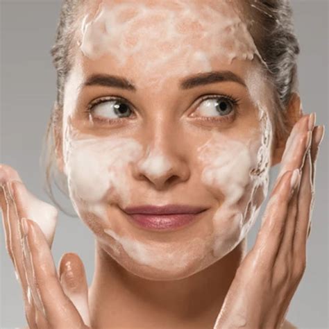 Guide to Choosing the Right Face Wash for Different Skin Type – POND'S ...