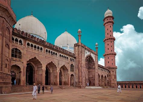 Taj-Ul-Masajid - Madhya Pradesh| Largest Mosque in India