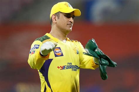 IPL 2023: Cameraman Captures Venkatesh Iyer Attuning with Dhoni Chants ...