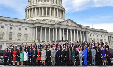 第一张照片：美国新当选众议院议员的女性人数创造历史_国会