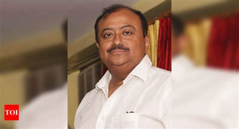 Abhijit Guha to play Jatayu in Sandip Ray’s Hatyapuri | Bengali Movie ...