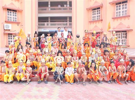 At Sri Swaminarayan Gurukul Vidyalaya, students dressed up as ...