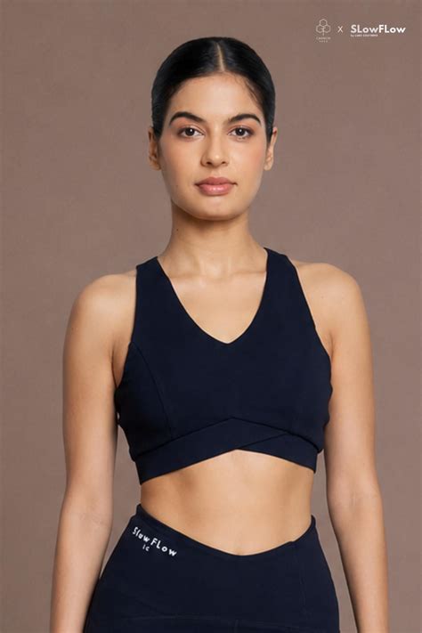SlowFlow V-Neck Sports Bra (Carbon Black)