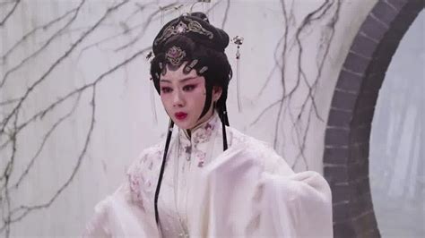 Madam White Snake 白 - Ep 22 - mewatch