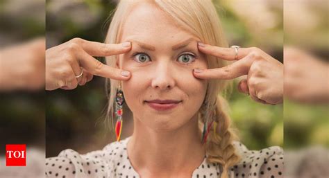 Try these face yoga exercises to give your face a sharp structure ...