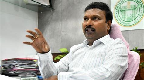 TS Health Director: నా వ్యాఖ్యలు వక్రీకరించారు .. నేను అలా అనలేదు ...