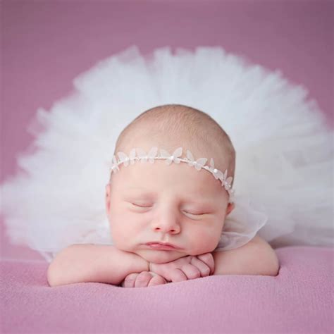 110+ Beautiful Girl Names That Start with G - tidyparenting.com