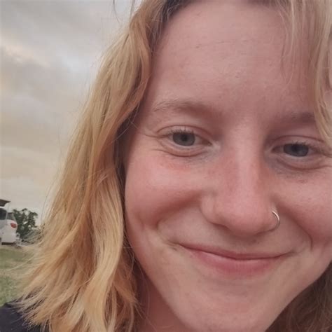 Nicole - English teacher - ₹1445/h