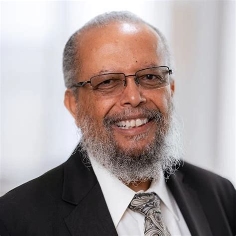 DMU Live Stream Graduation 的图像结果