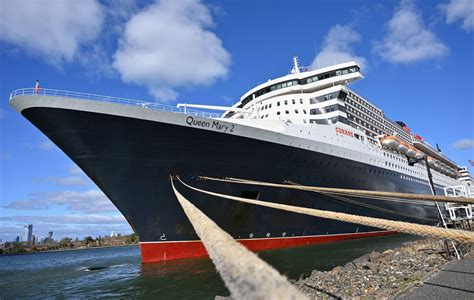 How is cruise ship speed measured, and how fast is a knot? - The Points Guy