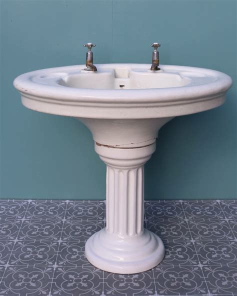 Doulton & Co Antique Pedestal Sink - UK Architectural Heritage