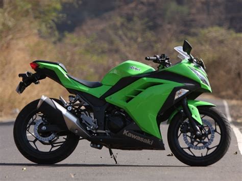 Kawasaki Ninja 300: Road Test