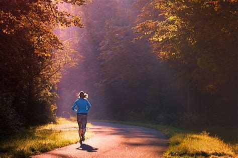 梦见跑步是什么意思 梦到和别人一起跑步有什么预兆 - 致富热