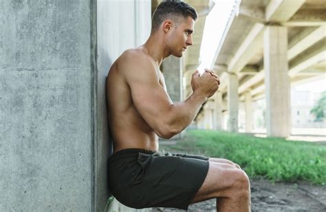 Wall Sit Exercise 的图像结果