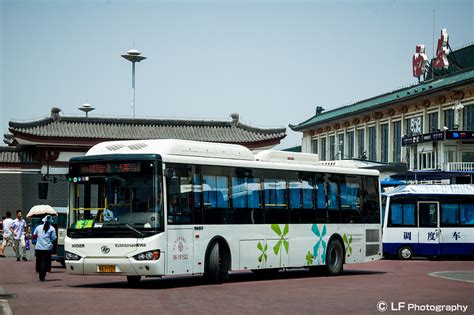 西安公交306路 海格 Higer KLQ6129GAHEVC5@西安火车站 | LF Zhang | Flickr