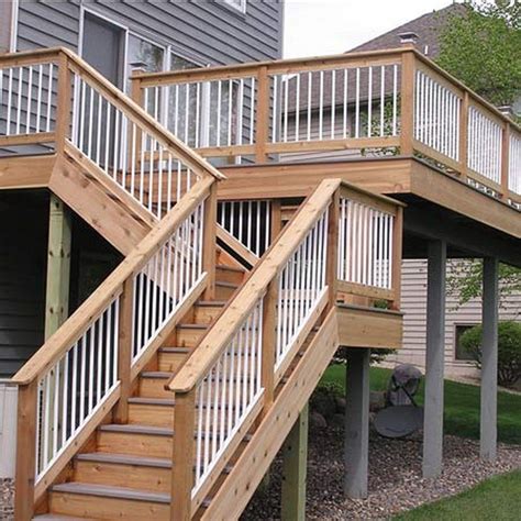Second Floor Deck with Screened in Porch Design and Stairs (41 ...