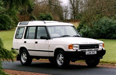 Land Rover Discovery 1989 - Car Review | Honest John