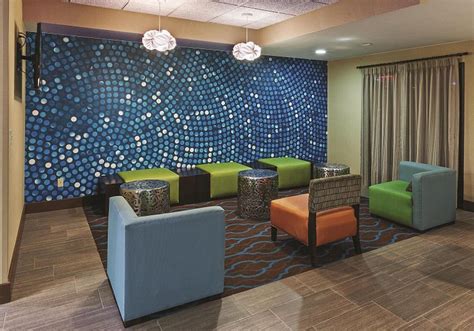 LA QUINTA INN & SUITES BY WYNDHAM MIDWEST CITY - TINKER AFB - Hotel ...