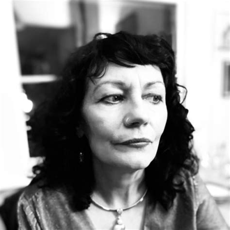 Yvonne - English teacher - ₹2230/h