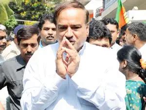 Nandan Nilekani comes with a baggage of UPA govt's corruption: Ananth ...