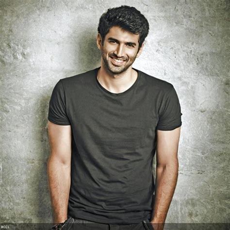 "Thadam" Hindi remake: Aditya Roy Kapoor to play lead in the film co ...