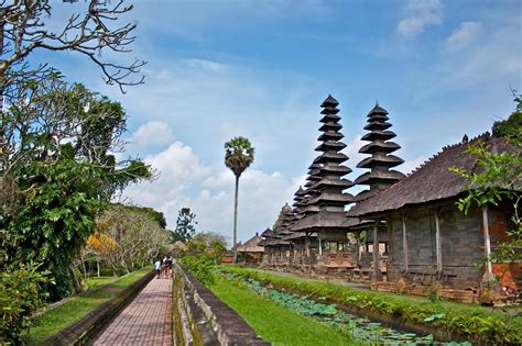 Batukaru Temple - Mountain Temple Complex in Central Bali - Go Guides