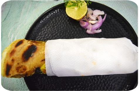 Veg Momos with Red chutney Recipe - MUMMY RECIPES