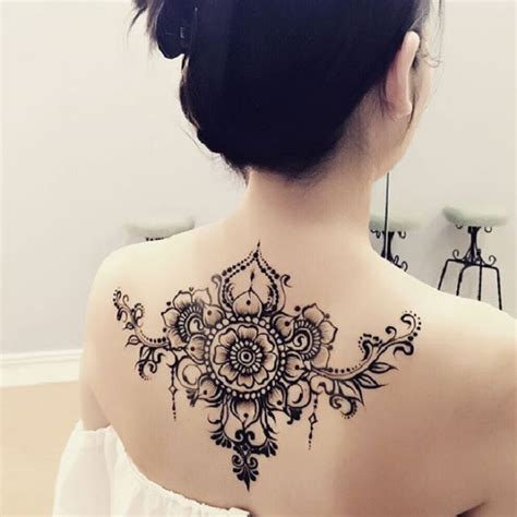 Mehendi Designs On These Bold #6 Spots Can Steal The Show!