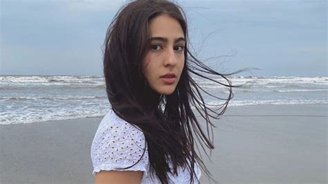 sara-ali-khan-white-crop-top-shorts-beach