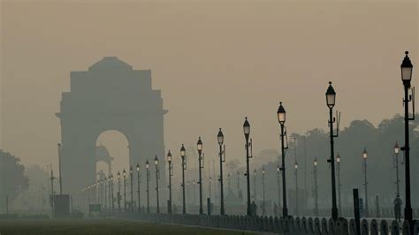 Delhi sees coldest Republic Day in 5 years; IMD issues yellow alert for ...