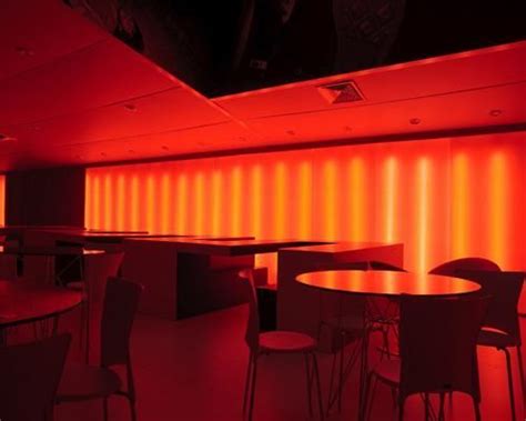 Studio Paralelo + Maam: Customer Reviews, Stands and Services
