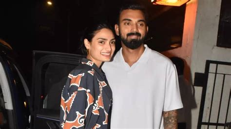 Newlyweds Athiya Shetty, KL Rahul are all smiles as they pose for paps ...