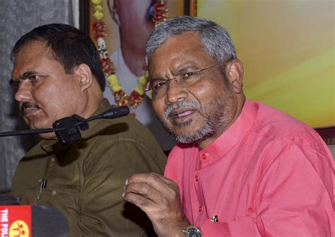 Babulal Marandi exhorts people to purchase Indian-made products during ...