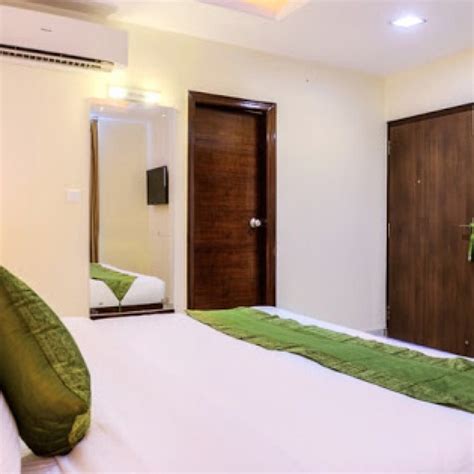 TREEBO COMFORTS INN, UNIVERSITY ROAD DERALAKATTE (Agla) - Lodge Reviews ...