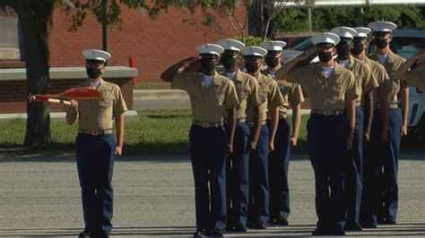USMC Boot Camp Graduation 的图像结果