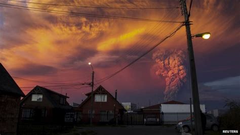 Calbuco Volcano Explosion 的图像结果