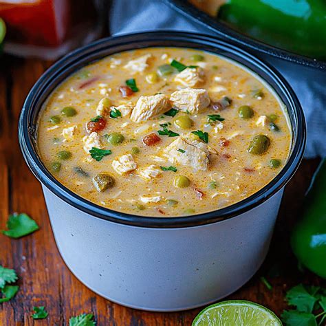 Irresistible White Chili Chicken Recipe With Bold Cajun Flavor