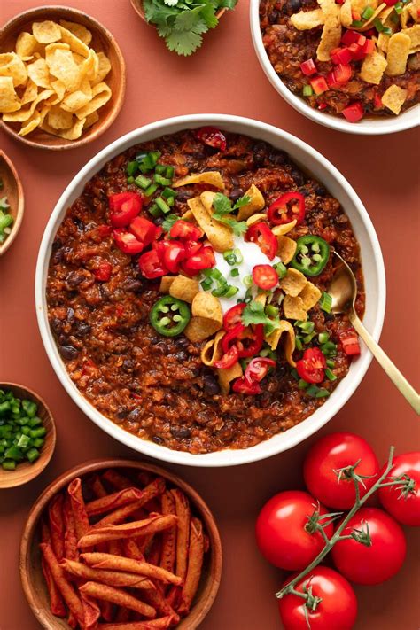 Meatless Chili Recipe Collection - Peas and Crayons