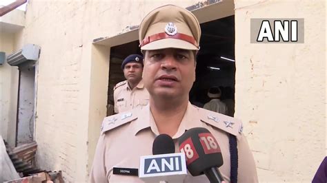 Haryana: 2 labourers trapped as Gurugram building, being demolished ...