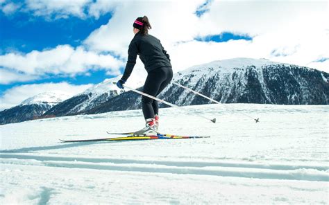 What Is Nordic Skiing? Nordic vs Cross-Country And Alpine Skiing