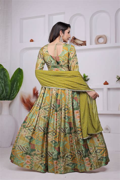 Ananya Olive Green Multi-textured Suit Set – Bhojani Lifestyle