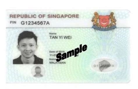 新加坡身份证颜色是什么样的_百度知道