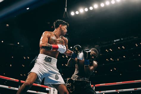 Garcia knocked out Fortuna in the sixth round – RingSide24