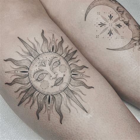 29 Brilliant Sun Tattoo Ideas for Men & Women in 2024