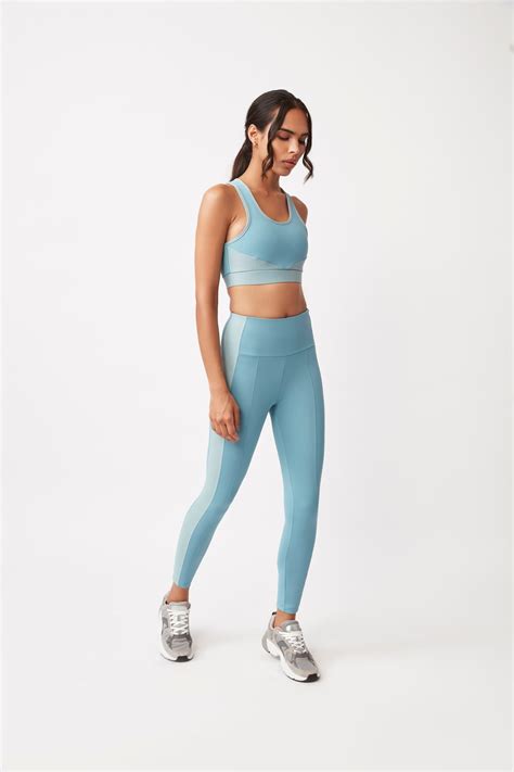 Sky Two Toned High Impact Bra – Pace Active Designs Private Limited