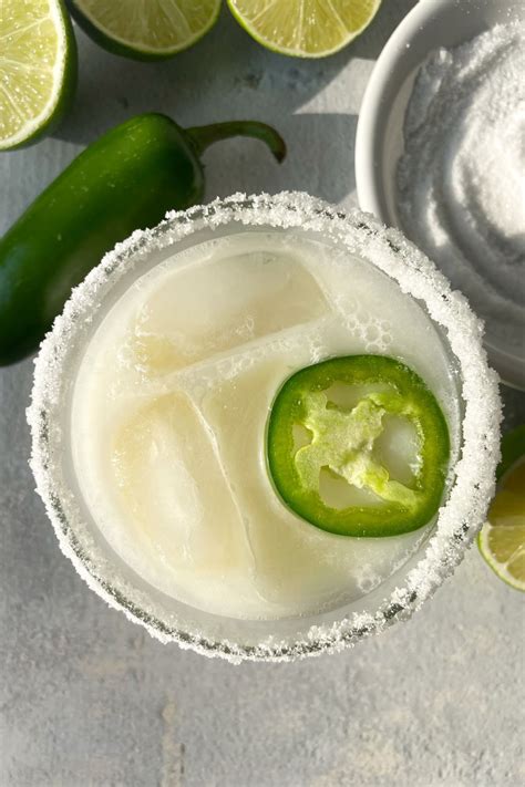 Skinny Spicy Margarita Recipe - hellofrozenbananas.com